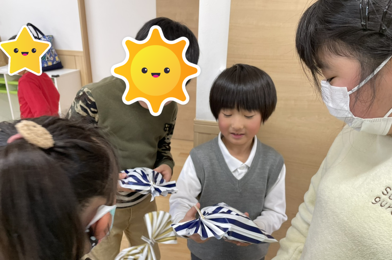 嬉しそうな子ども達