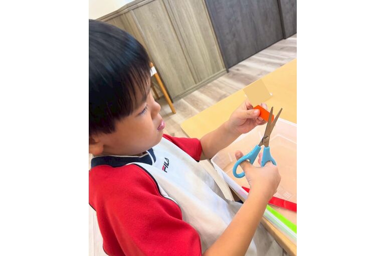 LINE_ALBUM_ビーズ、サーキット、はさみ、避難訓練_250927_14