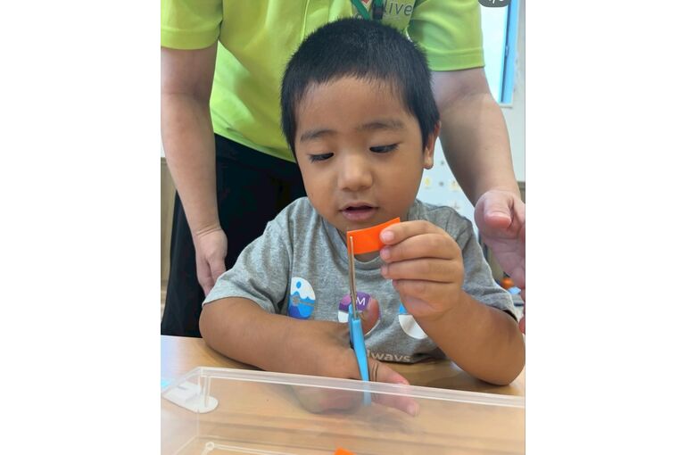 LINE_ALBUM_ビーズ、サーキット、はさみ、避難訓練_250927_13